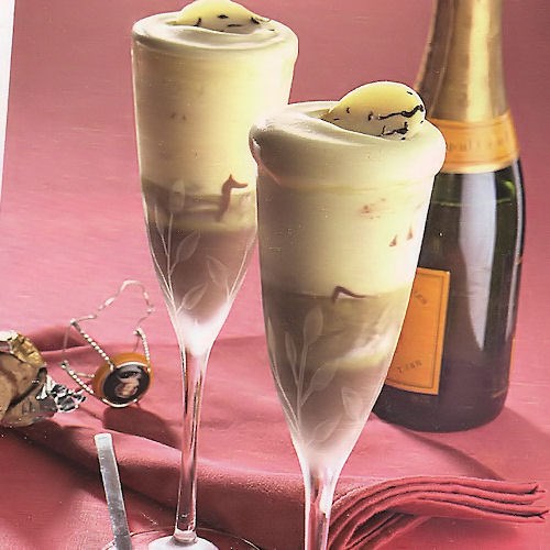 Sabayon Au Champagne Et Petits Fours Maison - Rezepte Suchen