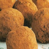 TRUFFES AU CHOCOLAT ET A LA FRAMBOISE - RECETTE DETAILLEE ET FACILE